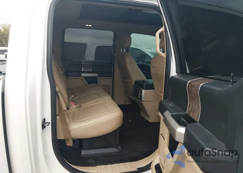 2017 Ford F-250 Lariat из США, поврежденный, VIN 1FT7W2BT4HEE80834